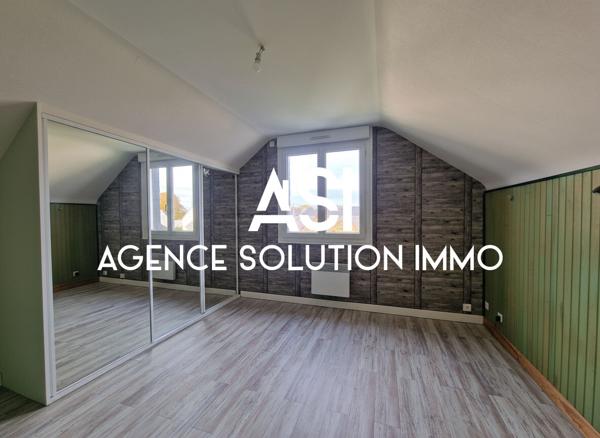 Maison individuelle de 124 m² habitables, 7 pièces dont 5 chambres, sur un terrain clos et arboré de 519 m²
