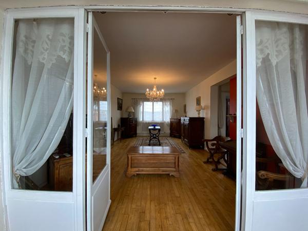 A Vendre, plein centre ville de Périgueux (24000) bel APPARTEMENT de plus de 75 m² en résidence sécurisée avec ascenseur