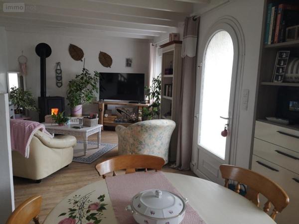 Maison à vendre à Bourbriac dans les Côtes-d'Armor (22390), ref : 22017-1364