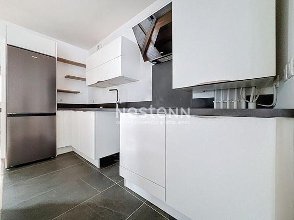 ISSY LES MOULINEAUX - AVENUE VICTOR CRESSON - Vente d'un appartement 3 pièces traversant avec balcon immeuble standing