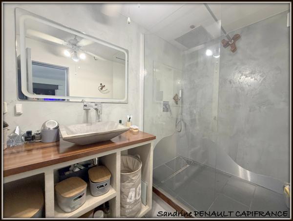 A VENDRE A KOUROU (GUYANE FRANCAISE) UNE MAGNIFIQUE VILLA T5 (R+1) de 97 m² - TERRAIN DE 306 m² - AU PRIX DE 399 000 €.