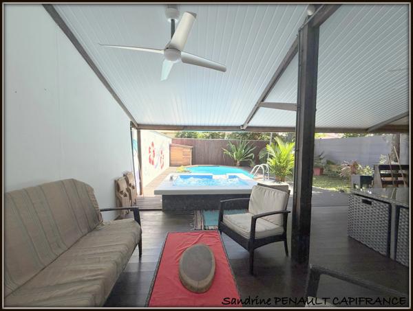 A VENDRE A KOUROU (GUYANE FRANCAISE) UNE MAGNIFIQUE VILLA T5 (R+1) de 97 m² - TERRAIN DE 306 m² - AU PRIX DE 399 000 €.