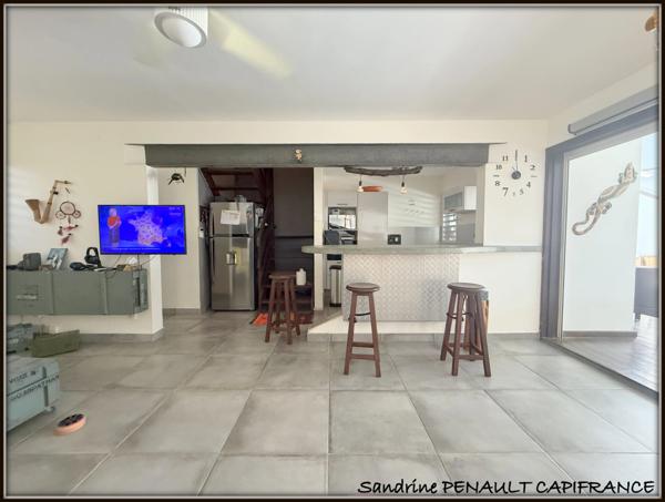 A VENDRE A KOUROU (GUYANE FRANCAISE) UNE MAGNIFIQUE VILLA T5 (R+1) de 97 m² - TERRAIN DE 306 m² - AU PRIX DE 399 000 €.