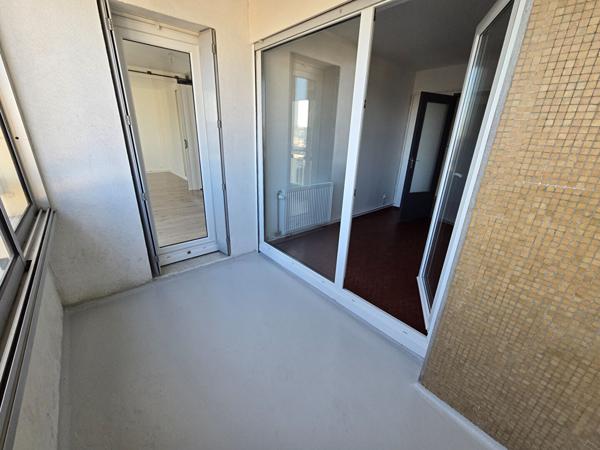 Appartement  à louer Meaux 4 pièce(s) 80.96 m2