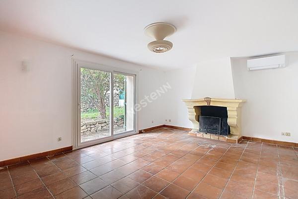 CHARMANTE MAISON DE VILLE T5 SUR SAINT-MITRE-LES-RAMPARTS - A VISITER SANS TARDER
