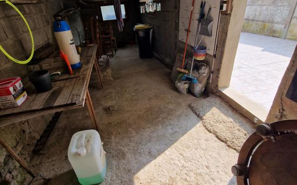 Maison à vendre    3 pièces • 93 m2 Saint-Quentin