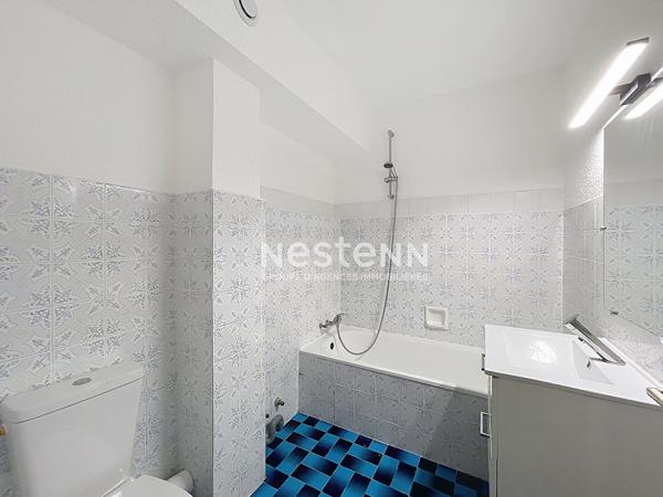 Studio Vide - 27,41m² - Double vitrage - Rez-de-chaussée - Location longue durée
