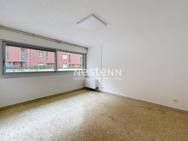 Studio Vide - 27,41m² - Double vitrage - Rez-de-chaussée - Location longue durée