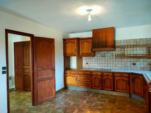 MAISON 120 m² - 6 PIECES - GARAGE 30 m² - TERRAIN  1189 m²