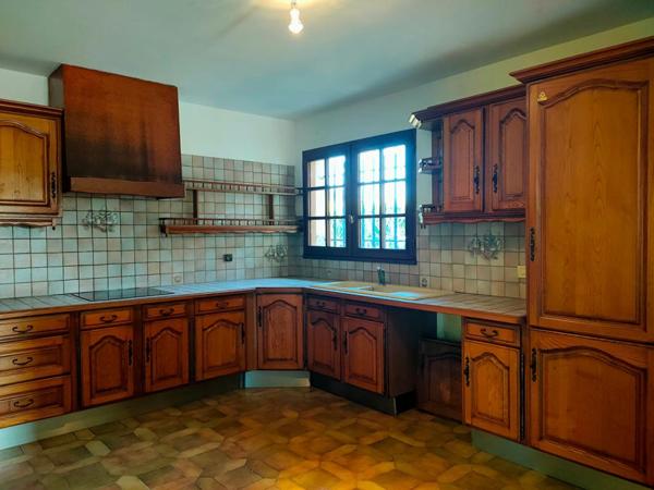 MAISON 120 m² - 6 PIECES - GARAGE 30 m² - TERRAIN  1189 m²