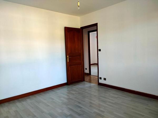 MAISON 120 m² - 6 PIECES - GARAGE 30 m² - TERRAIN  1189 m²