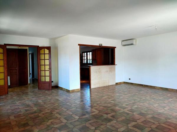 MAISON 120 m² - 6 PIECES - GARAGE 30 m² - TERRAIN  1189 m²