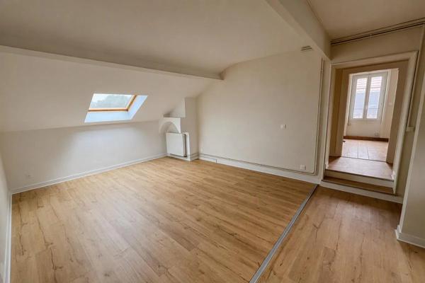 Appartement à louer à Mâcon (71000)