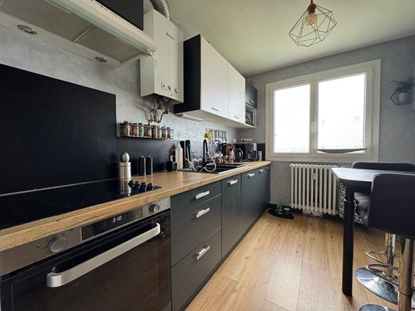 Appartement Reze 4 pièce(s) 99.60 m2 TERRASSE DE 31M² EXPO SUD EST