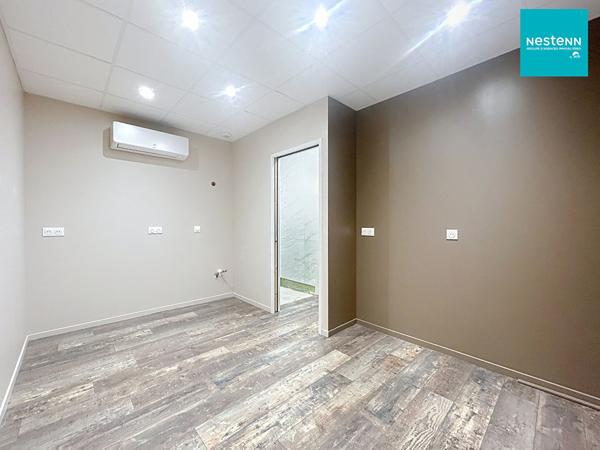 Local commercial/professionnel -  Saint Just Saint Rambert - 150 m²