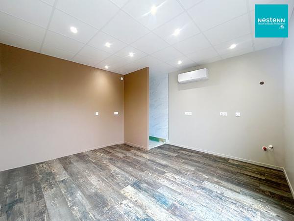 Local commercial/professionnel -  Saint Just Saint Rambert - 150 m²