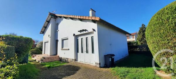 Maison à vendre  4 pièces - 122 m 2   BRIOUDE  - 43