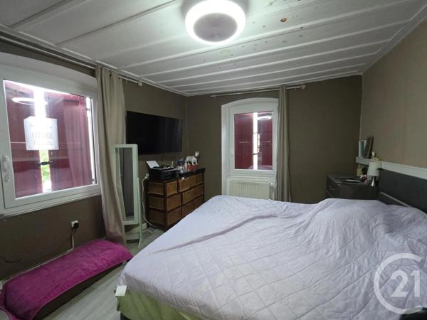 Maison à vendre  4 pièces - 122 m 2   BRIOUDE  - 43