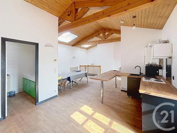 Maison à vendre  5 pièces - 185 m 2   ENNEZAT  - 63