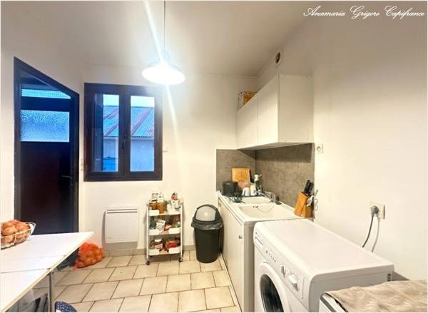 Centre de COURVILLE SUR EURE (28190) - Maison à louer- 2 chambres , cour, dépendances