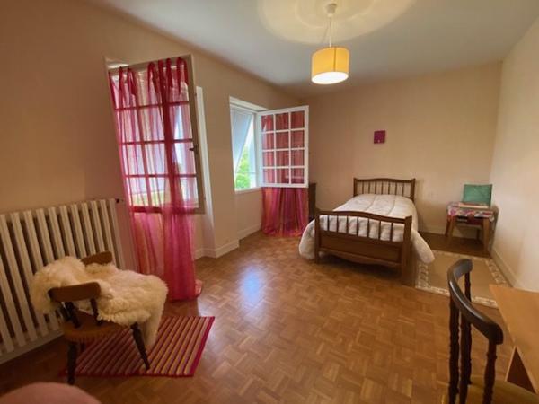 Maison à vendre |  Chassenon |  5 pièces | 110 m²