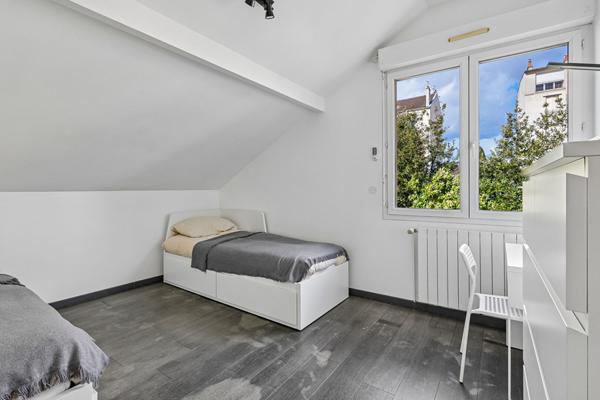 Rare sur le secteur ! Maison familiale avec piscine et grand jardin