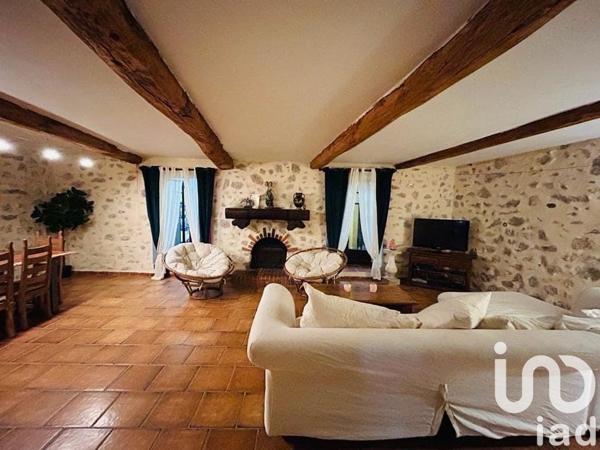 Maison de campagne 6 pièces de 195 m² à Lorgues (83510)