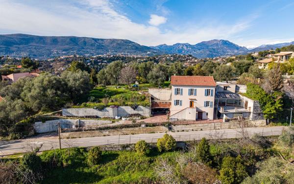 Maison à vendre    6 pièces • 167 m2 Colomars