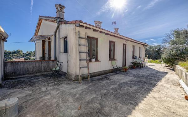 Maison à vendre    6 pièces • 167 m2 Colomars