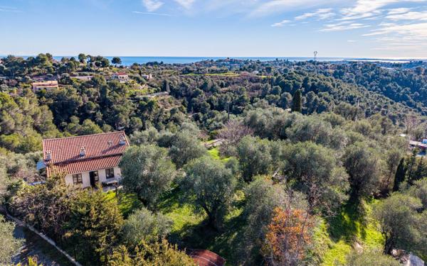 Maison à vendre    6 pièces • 167 m2 Colomars