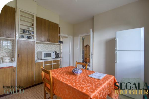 Carmaux (81400) 4 chambres de plain-pied, volumes généreux, terrain de plus d’1 hectare