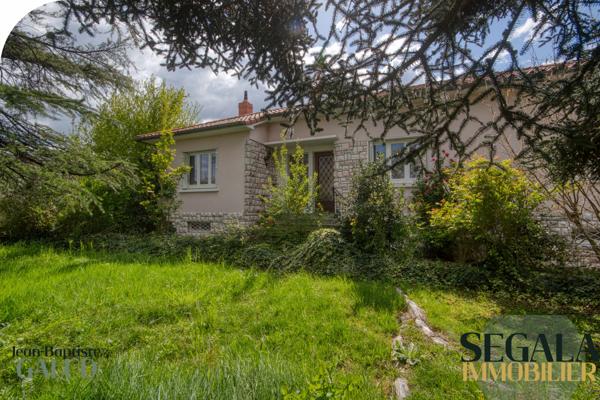 Carmaux (81400) 4 chambres de plain-pied, volumes généreux, terrain de plus d’1 hectare