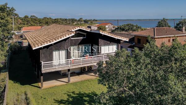 CASSY LANTON, villa bois d’architecte, vue Bassin