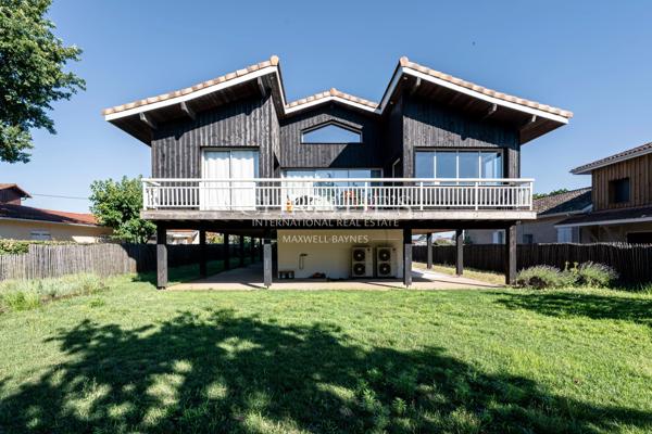 CASSY LANTON, villa bois d’architecte, vue Bassin