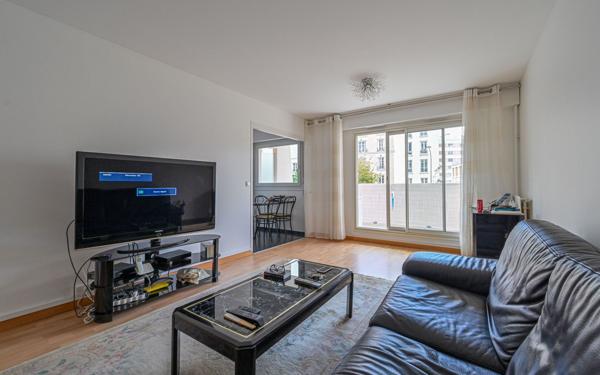 Appartement à vendre    4 pièces • 79,60 m2 Paris 20