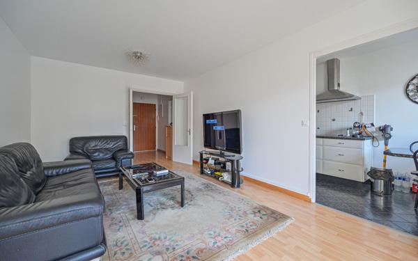 Appartement à vendre    4 pièces • 79,60 m2 Paris 20