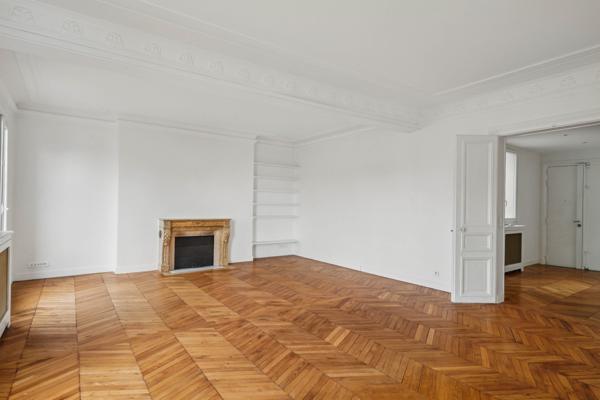 Paris 8ᵉ – Saint-Philippe-du-Roule / Faubourg Saint-Honoré