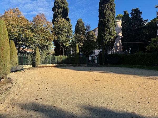 Le Cannet / Cannes Spacieux 3 pièces traversant avec loggia et garage - LE CANNET
