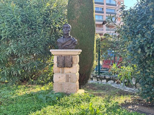 Le Cannet / Cannes Spacieux 3 pièces traversant avec loggia et garage - LE CANNET