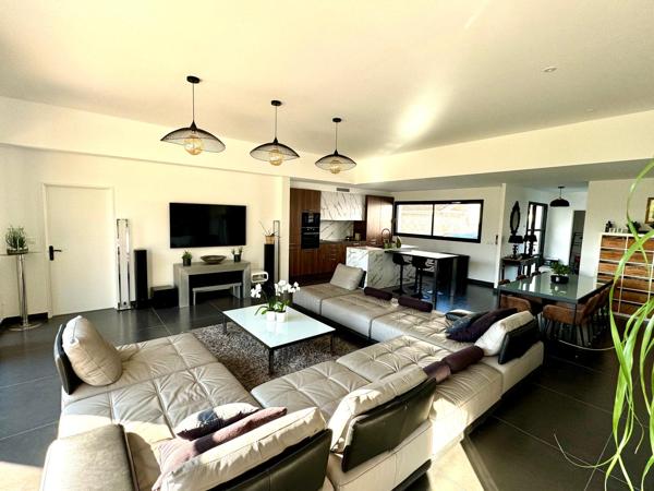 Villa Neuve Lagord 5 pièce(s) 170 m2