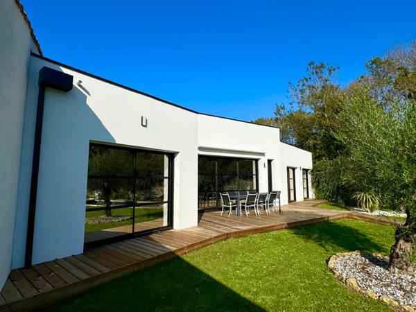 Villa Neuve Lagord 5 pièce(s) 170 m2