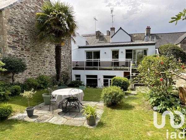 Maison de ville 10 pièces de 208 m² à Lannion (22300)