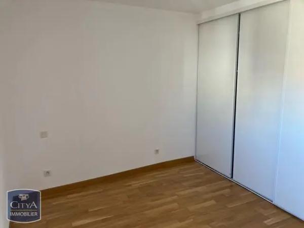 Appartement à louer 3 pièces 73.02m² Béziers (34500)