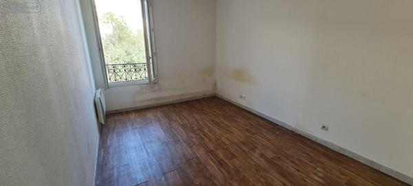 Appartement à louer à Saintes en Charente-Maritime (17100), ref : Ref L00331   
centre ville