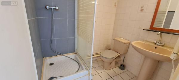 Appartement à louer à Saintes en Charente-Maritime (17100), ref : Ref L00331   
centre ville
