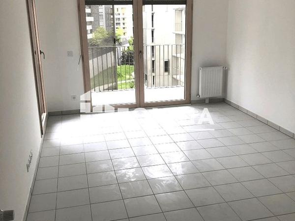 Location Appartement 3 pièces 64.6 m² - 220 ALLEE DE GASCOGNE Nanterre 92000