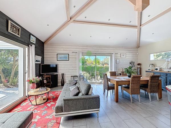 Maison 5 pièces - 120 m² Exclusivité efficity