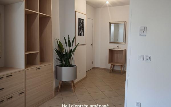 Appartement à vendre    3 pièces • 63,63 m2 Vaulx-en-Velin