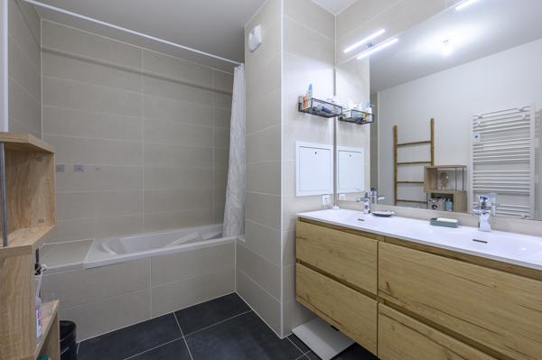 Magnifique appt en REZ DE JARDIN de 2,3 ares avec 3 chambres de 2023.