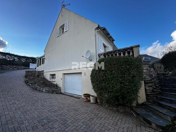 Saumur (49400) Elégante maison familiale avec vus panoramique